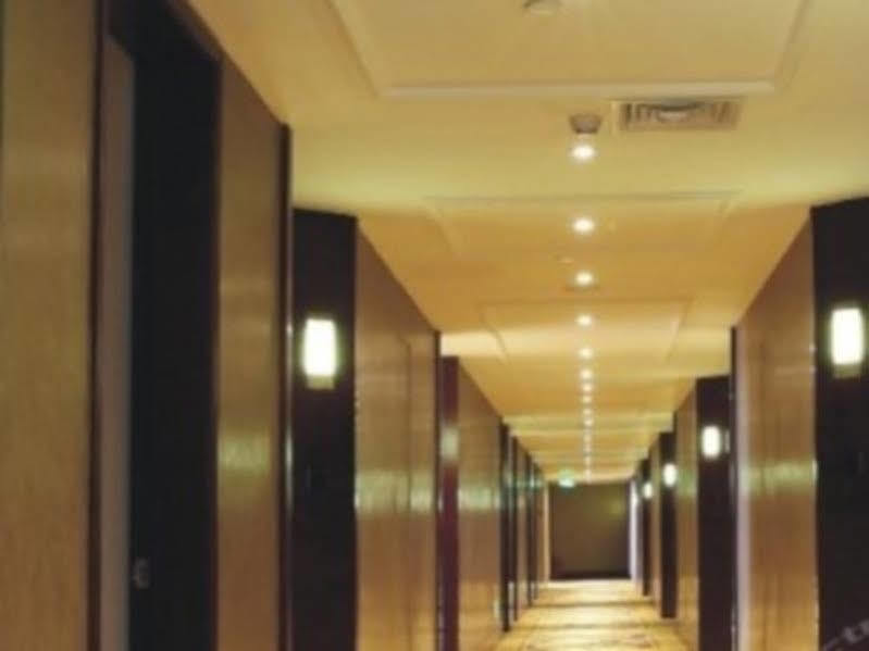 Shenzhen Baoan Royal International Hotel Εξωτερικό φωτογραφία